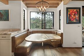 Luxury Joyful Bear Reatreat