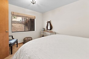 Luxury Joyful Bear Reatreat