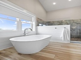 A Treasure To Sea 4 Bedroom Villa