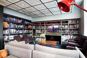 VITA Student-only Studio, Zed Alley