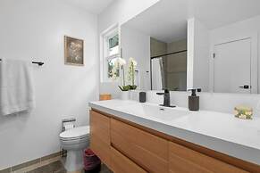 Bear Mountain Chalet w views Hot Tub