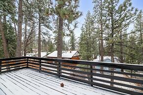 Bear Mountain Chalet w views Hot Tub