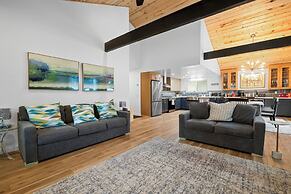 Bear Mountain Chalet w views Hot Tub