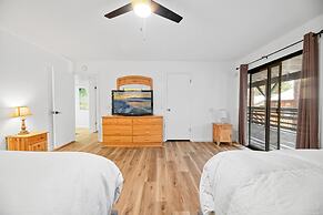 Bear Mountain Chalet w views Hot Tub