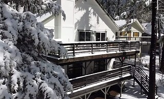Bear Mountain Chalet w views Hot Tub