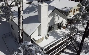 Bear Mountain Chalet w views Hot Tub