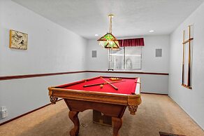 Bear Mountain Chalet w views Hot Tub