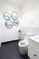 Embassy gardens luxury by Cozy