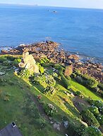 Les Bassans - Fontenille Collection