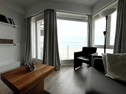 Apartment in Wenduine With Sea Views
