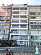 Apartment in Wenduine With Sea Views