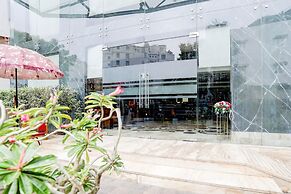 Stylish & Modern Stays at Palette River Front