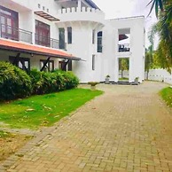 Kamatha Hotel & Restaurant