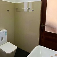 Kamatha Hotel & Restaurant