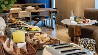The Honest Budapest by Chic & Basic