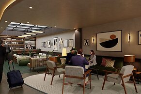 The Honest Budapest by Chic & Basic