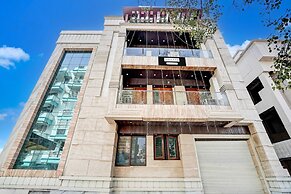 Modern Comfort Stays at Swarop Nagar Kanpur