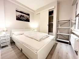 Apartment in Wenduine With Stunning Sea Views