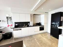 Apartment in Wenduine With Stunning Sea Views