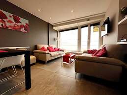 Apartment in Wenduine With Stunning Sea Views