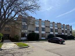 Lansing Delta West Hotel