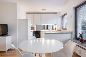 Exclusive Ludenberg Living in Stunning Area