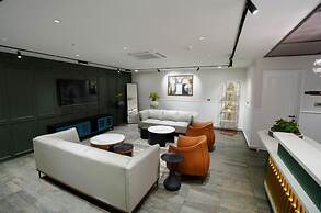 DORO ROYAL SUITE