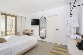 Nusa Suites & Villas