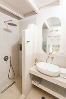 Nusa Suites & Villas