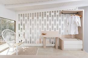 Nusa Suites & Villas