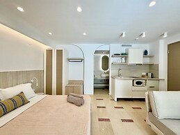 Nusa Suites & Villas