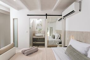 Nusa Suites & Villas