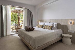Nusa Suites & Villas