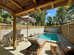 Nusa Suites & Villas