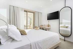 Nusa Suites & Villas