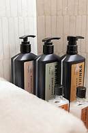 Nusa Suites & Villas