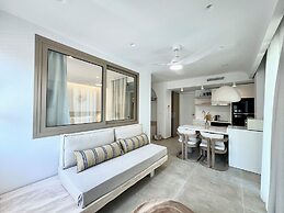 Nusa Suites & Villas