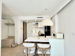 Nusa Suites & Villas