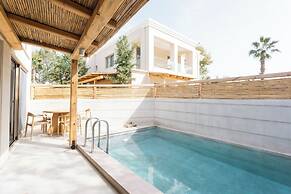 Nusa Suites & Villas