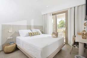 Nusa Suites & Villas