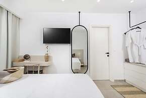 Nusa Suites & Villas