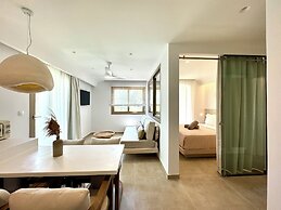 Nusa Suites & Villas