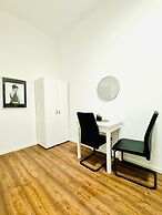 Affordable 5BR Apt Near Atzgersdorf