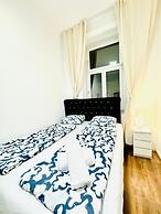 Affordable 5BR Apt Near Atzgersdorf
