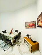 Affordable 5BR Apt Near Atzgersdorf