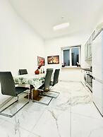 Affordable 5BR Apt Near Atzgersdorf