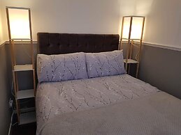 Cosy Corner, Sleeps 2 Only Friendly South Shore