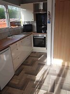 Cosy Corner, Sleeps 2 Only Friendly South Shore