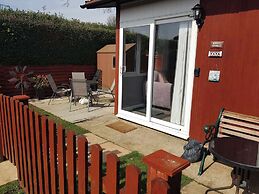 Cosy Corner, Sleeps 2 Only Friendly South Shore