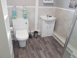 Cosy Corner, Sleeps 2 Only Friendly South Shore